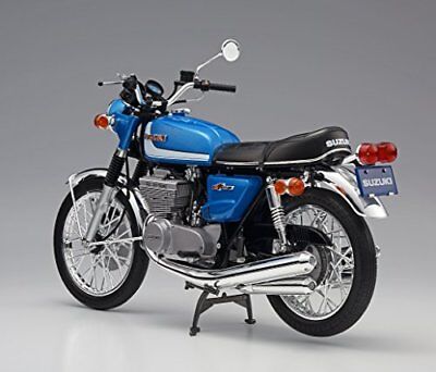 "Hasegawa BK5 Suzuki GT380 B Motorcycle 1/12 Scale Kit" 1972 