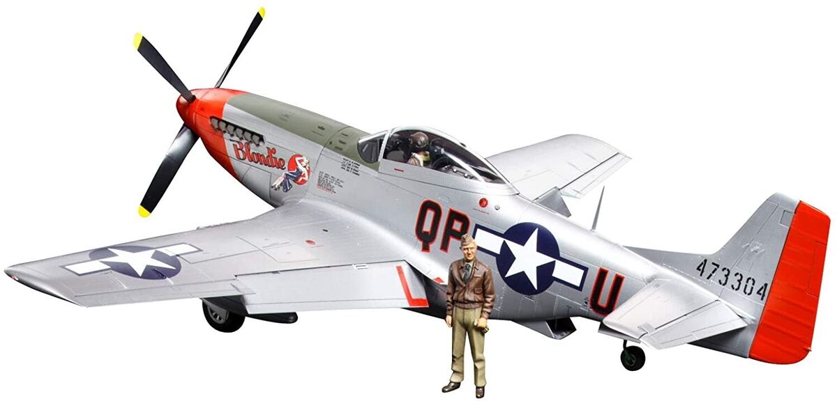 Tamiya 60322 1:32 North American P-51D Mustang Model Kit